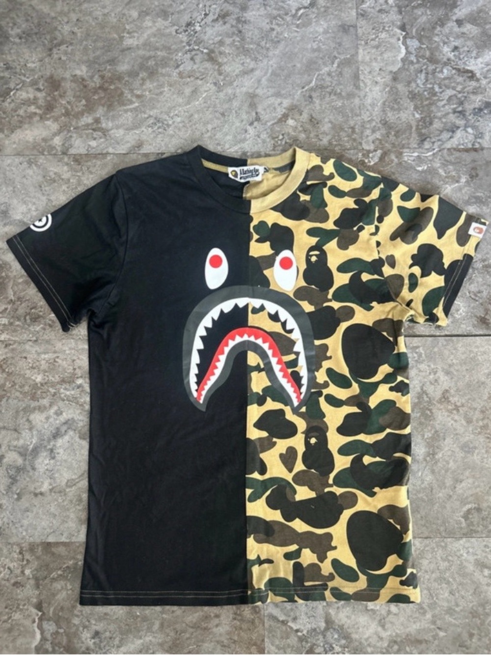 WGMXBAPE Camo shark tee
